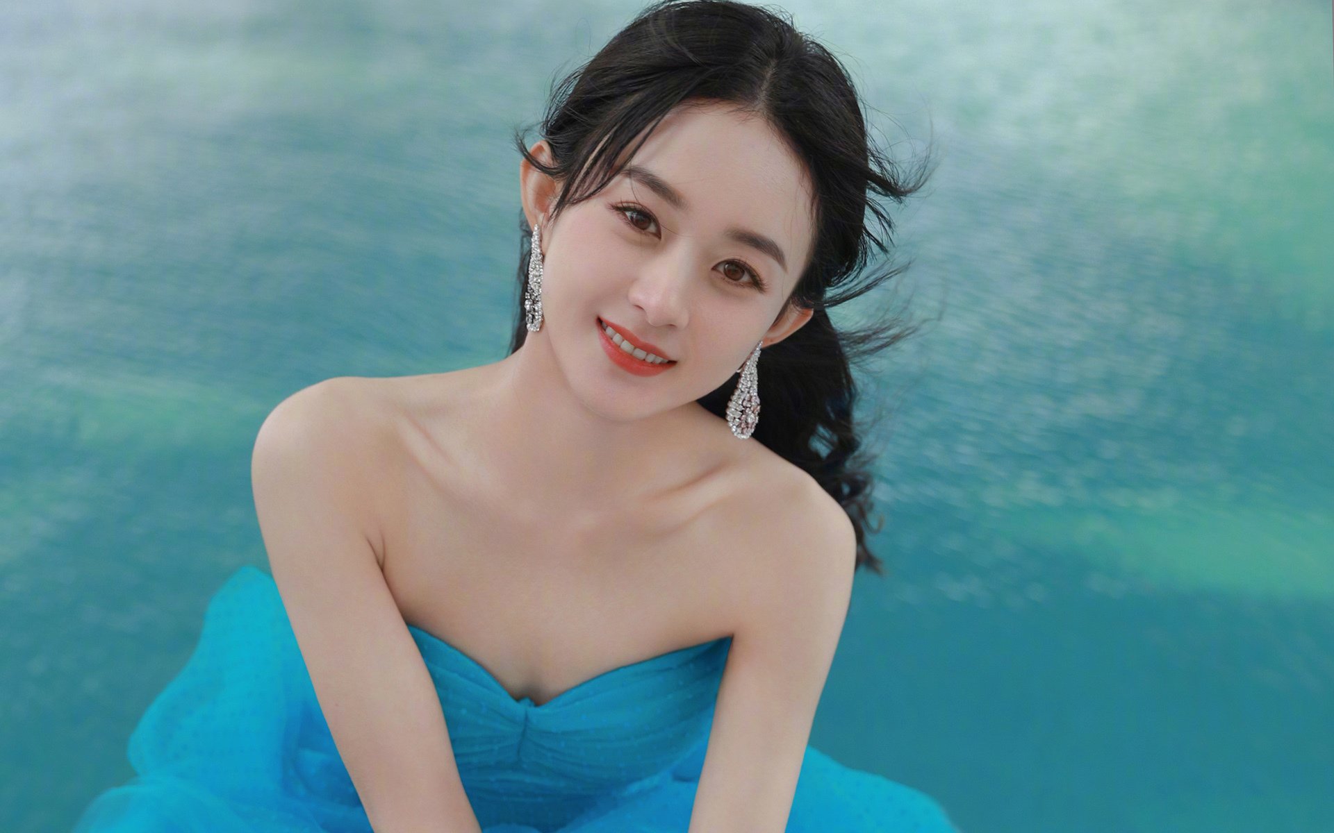 联赛高压防守与强队构建的心理韧性关系洞察,高压挑战攻守兼备