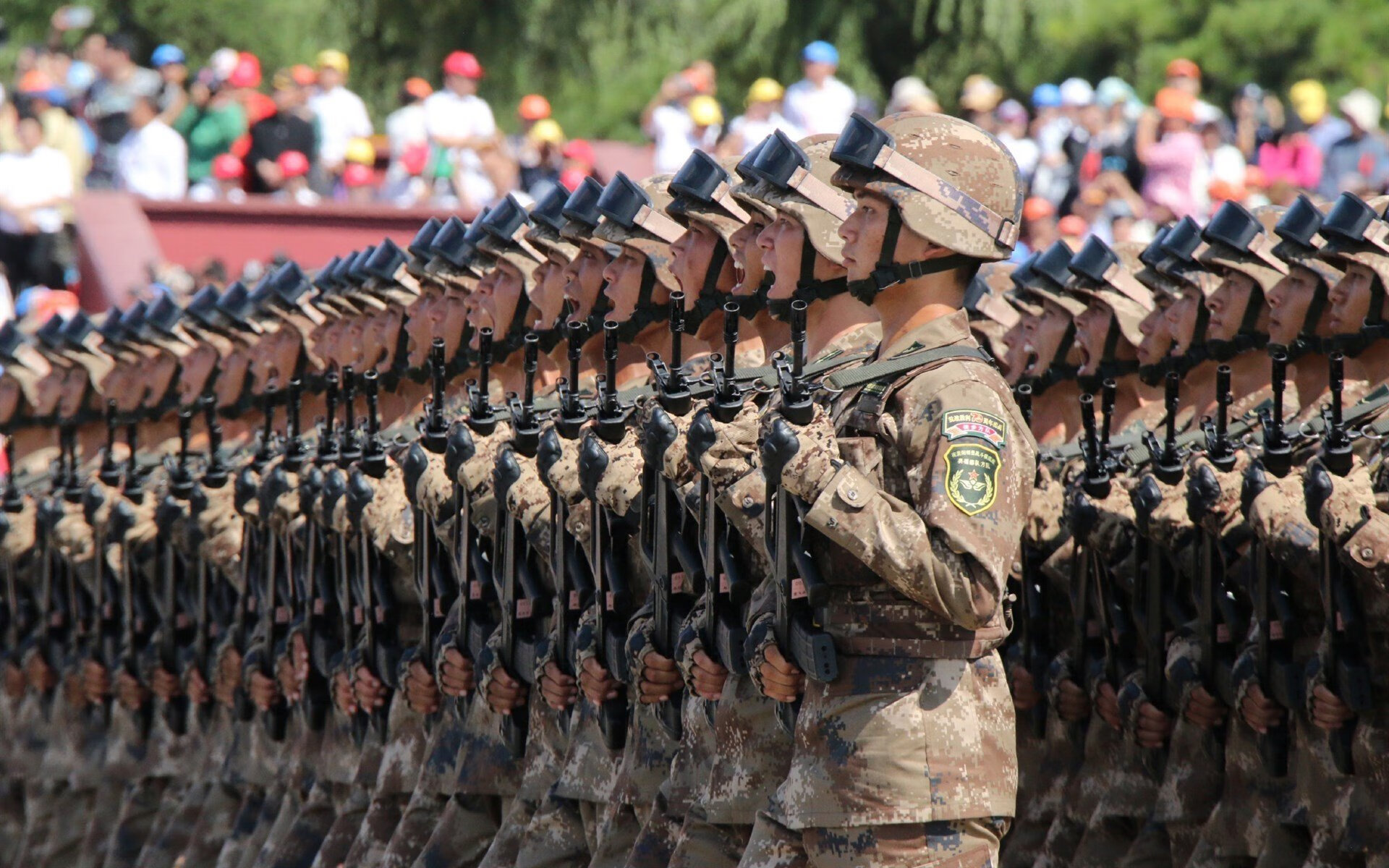 仰泳冲刺波兰选手发挥稳定,仰泳bd