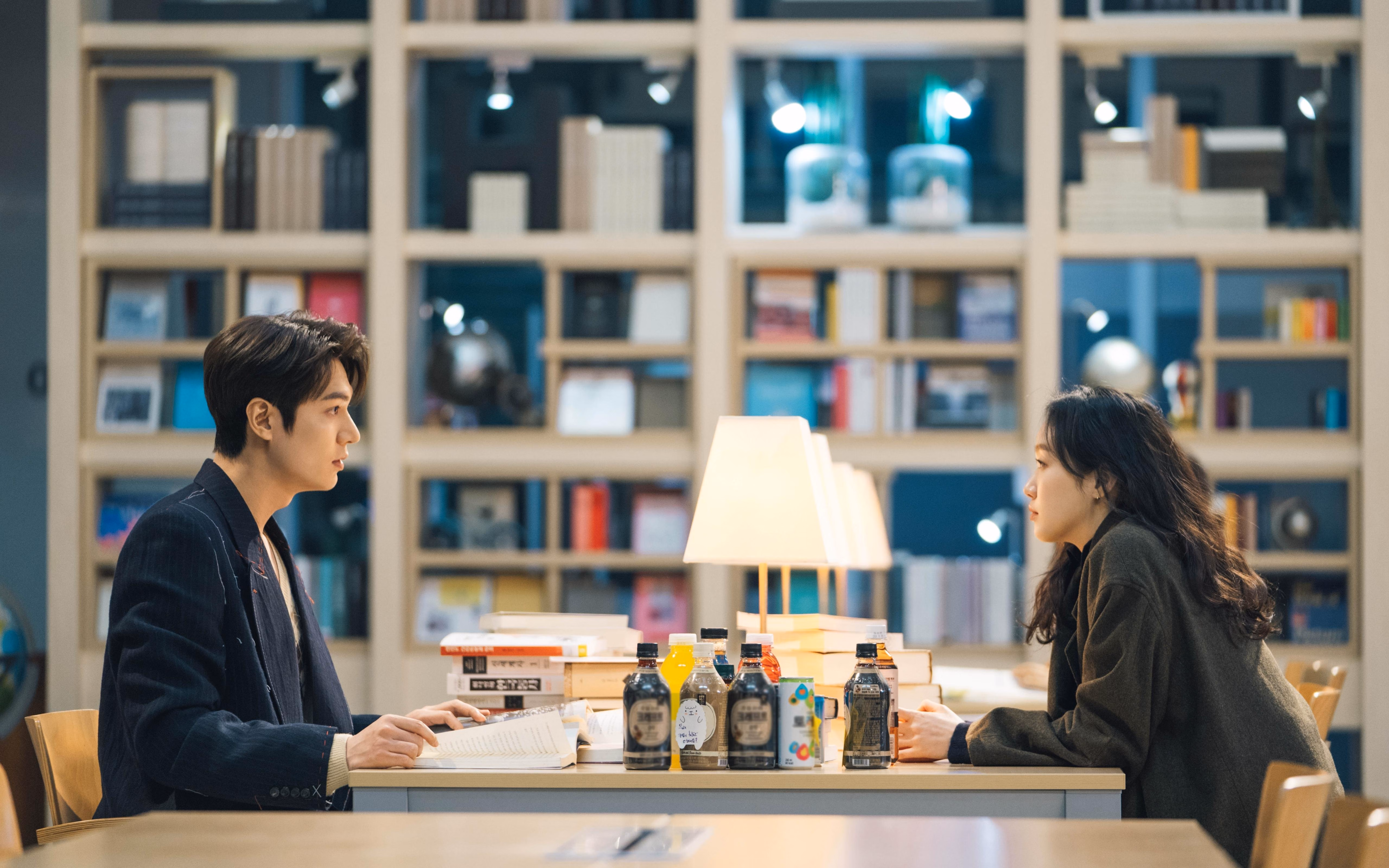 法国队全力冲刺赢得观众掌声,法国队集锦