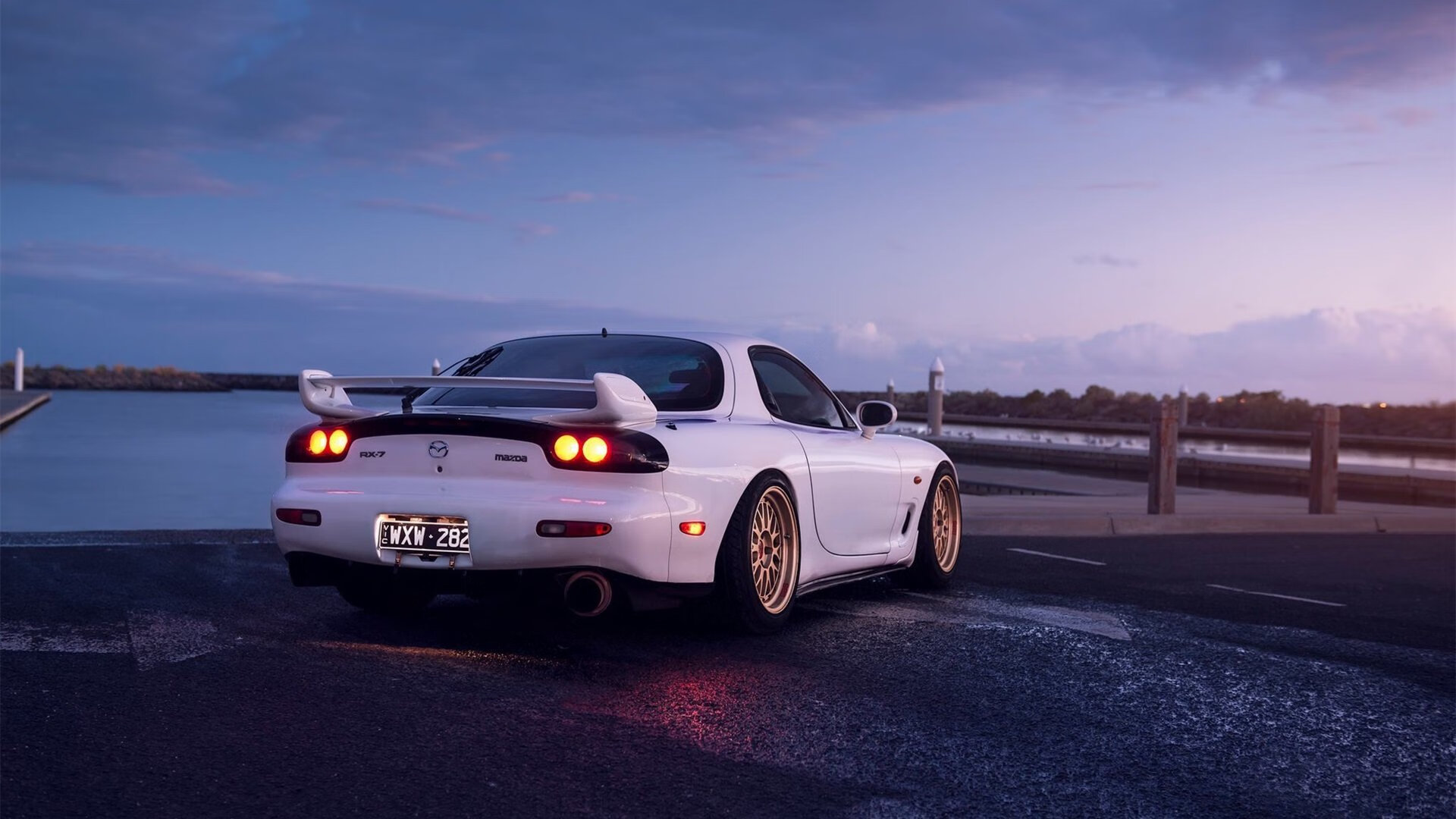 中国足球俱乐部推动足球产业多元化发展,中国足球职业俱乐部的发展